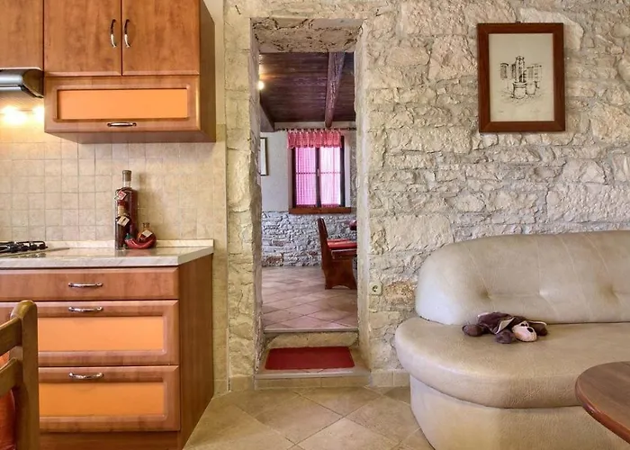 House Eleonora
