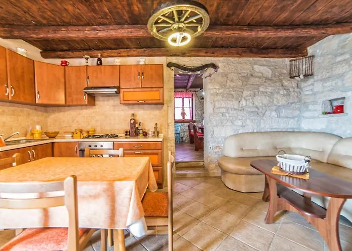 House Eleonora * Barban